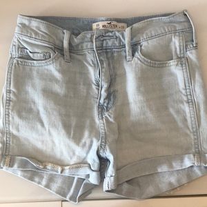 Denim high wasted light wash shorts